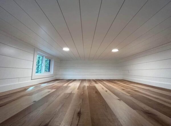 Luxury Tiny Home - Image 12