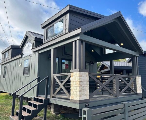 Cardinal mode Tiny house
