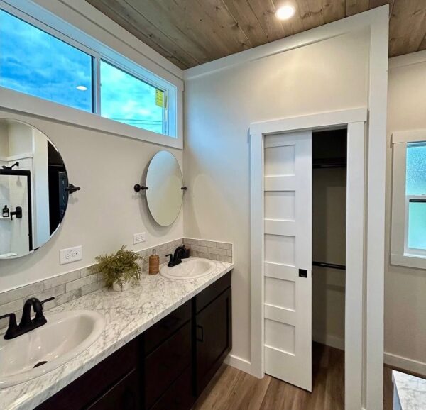 unset Retreat Tiny house - Image 7