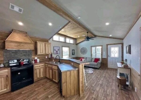Platinum Cottages - HUD Series used 2018 model upgraded to 2022 - Image 8